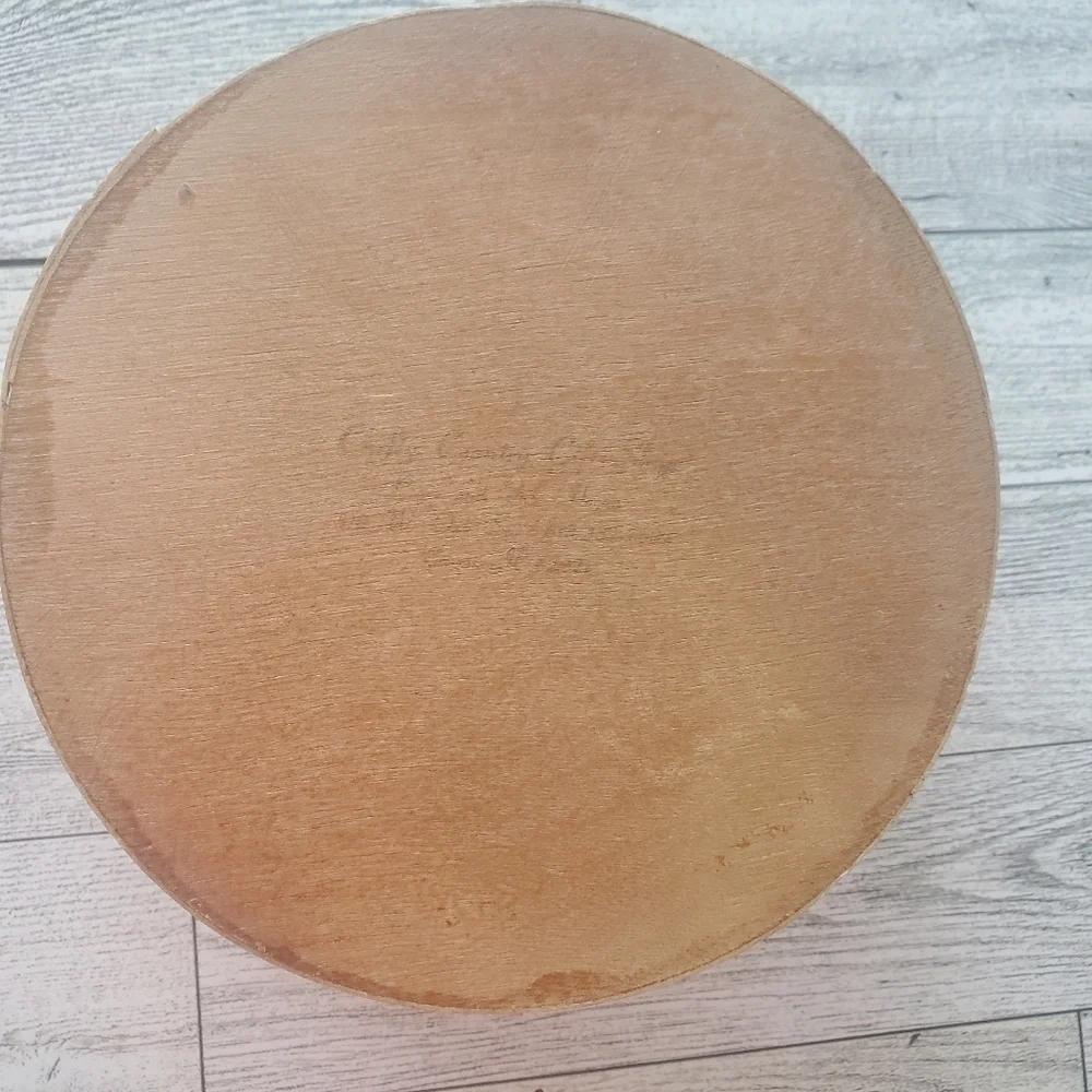 N/A has scratches